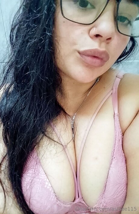 Ashlee115