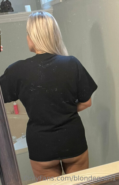 Foto desnuda filtrada de OnlyFans de Blondegoth1