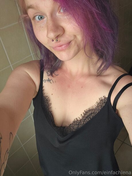 Foto desnuda filtrada de OnlyFans de Einfachlena