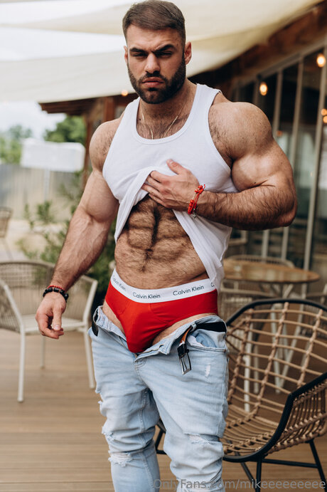 Foto desnuda filtrada de OnlyFans de Mikeeeeeeeee