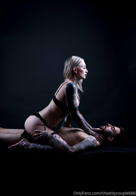 Chastitycouple666