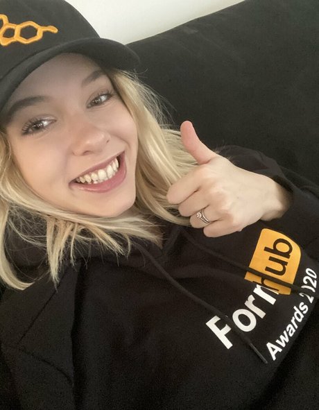 Samanthaflairofficial