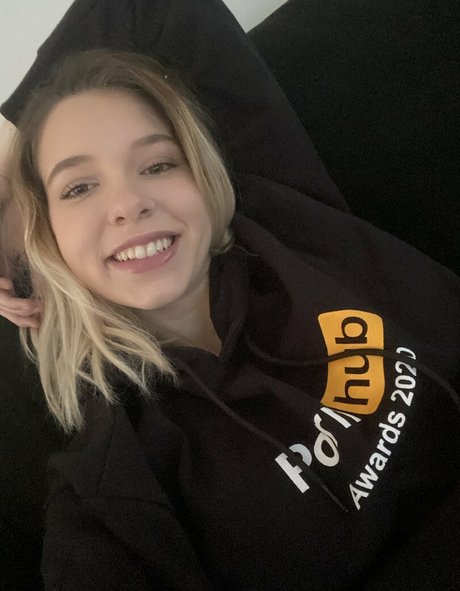 Samanthaflairofficial