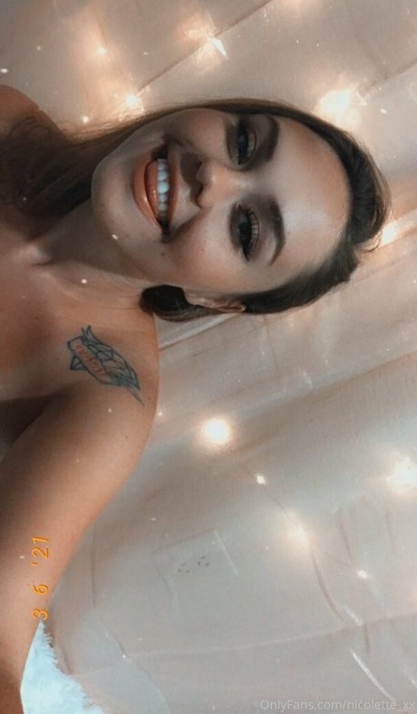 Nicolette_xx