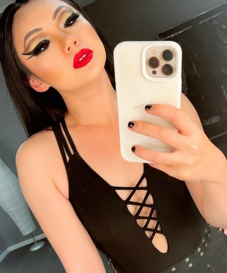 Tina Guo