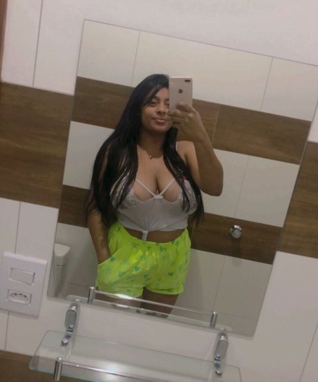 Foto desnuda filtrada de OnlyFans de Dalila Silva Souza