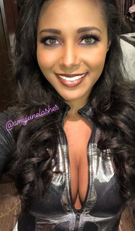 Brandi Rhodes