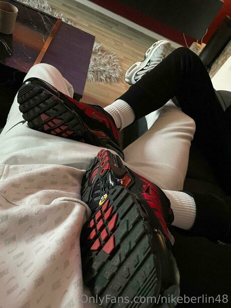 Nikeberlin48