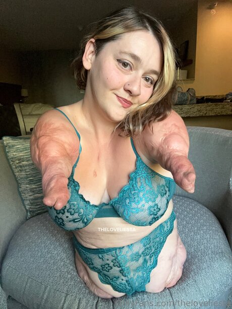 Foto desnuda filtrada de OnlyFans de Theloveliesta
