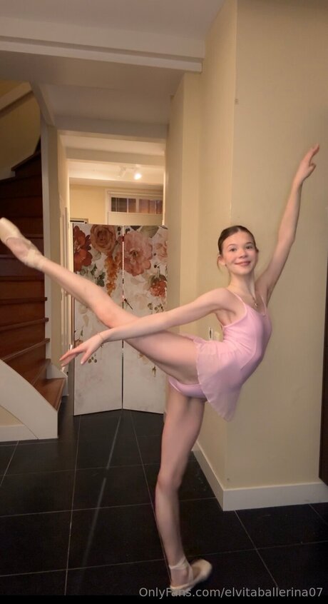 Elvitaballerina07