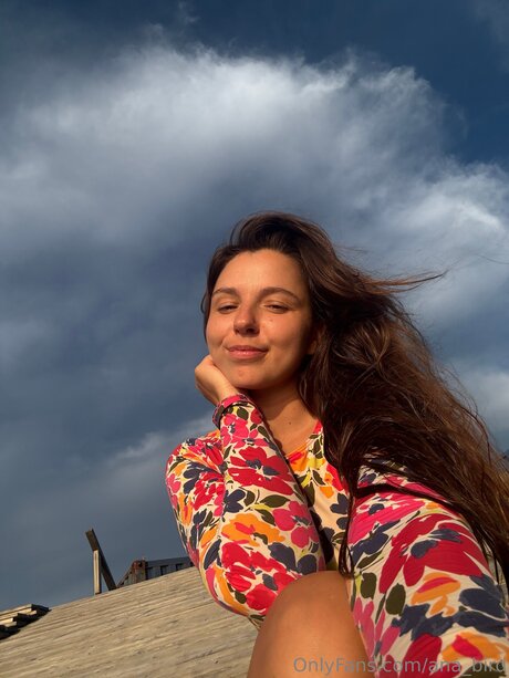 Foto desnuda filtrada de OnlyFans de Ana Bird