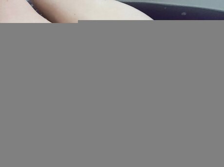 Foto desnuda filtrada de OnlyFans de Sad Lil Succubus