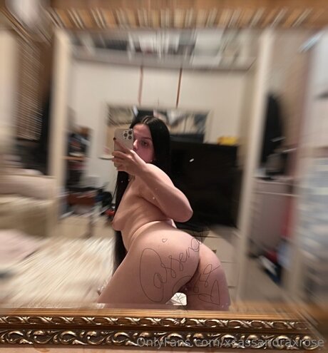 Foto desnuda filtrada de OnlyFans de Xcassandraxrose