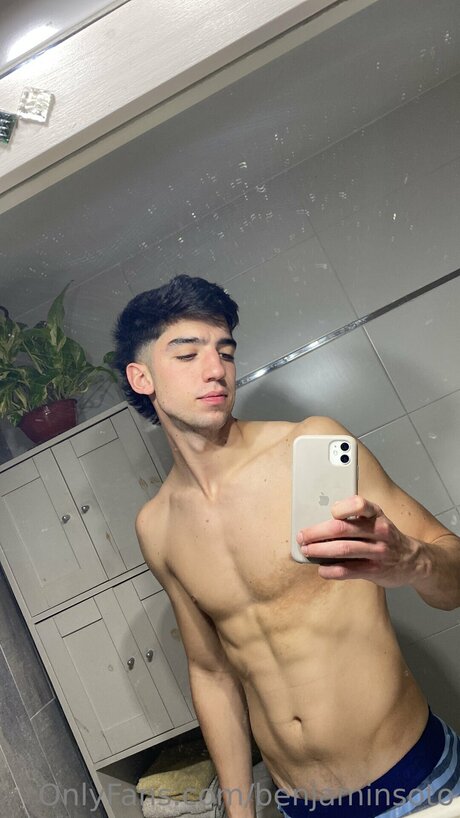 Foto desnuda filtrada de OnlyFans de Benjaminsoto