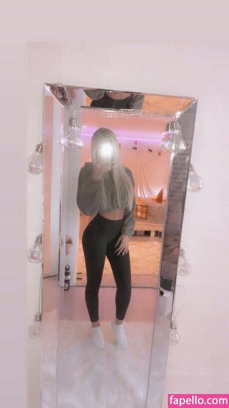 Nikkidalessandro22