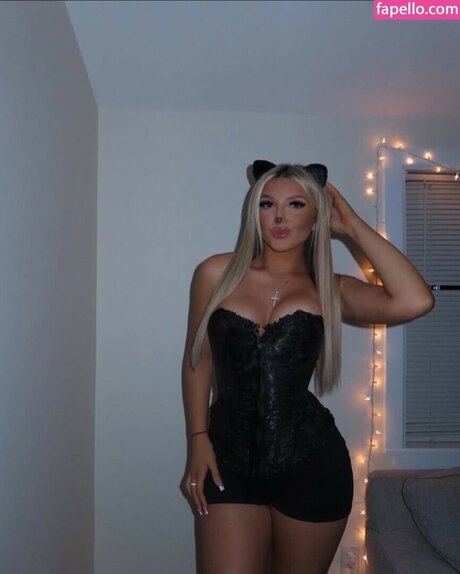 Nikkidalessandro22