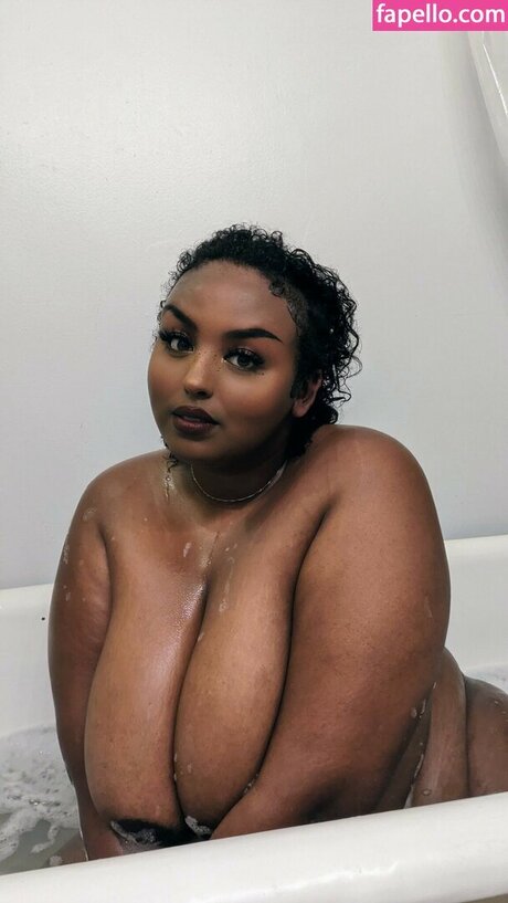 Foto desnuda filtrada de OnlyFans de Hornafrica