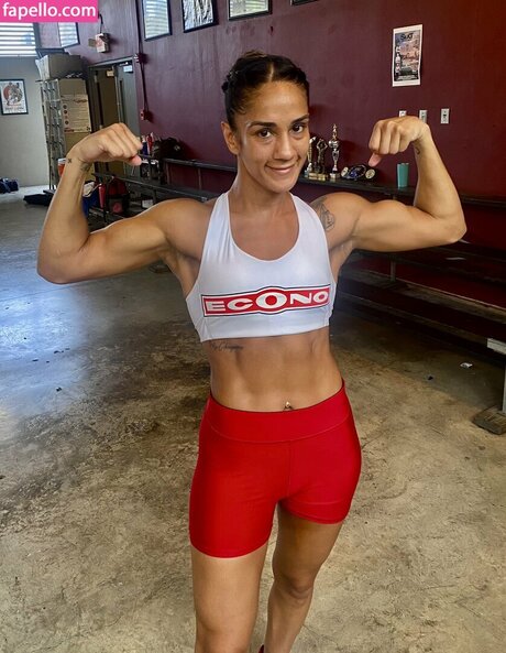 Foto desnuda filtrada de OnlyFans de Amanda Serrano