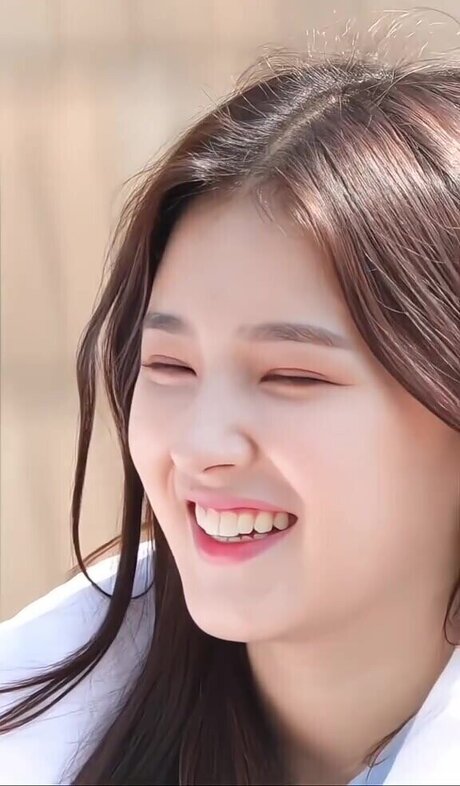 Nancy Momoland