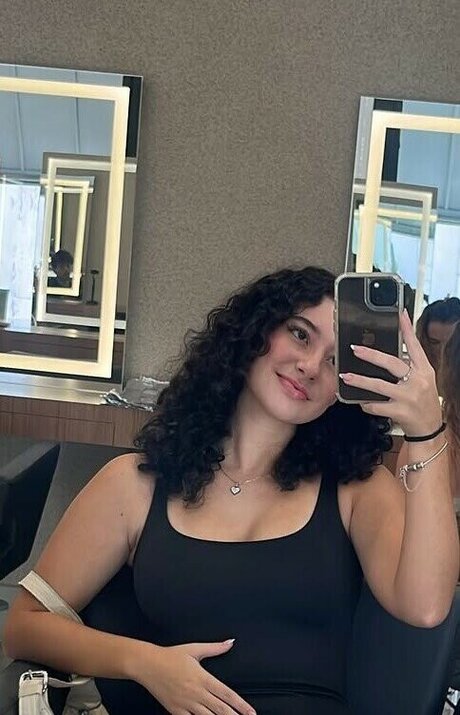 Foto desnuda filtrada de OnlyFans de Vtzadaax