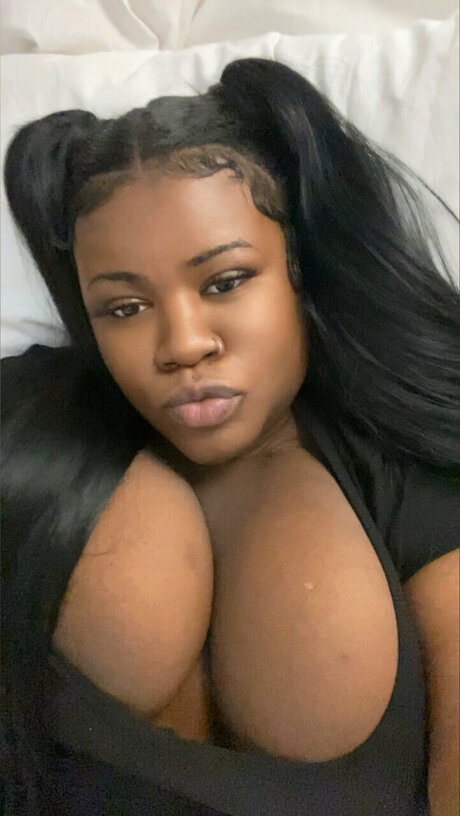 Foto desnuda filtrada de OnlyFans de Roxkiiblaxx