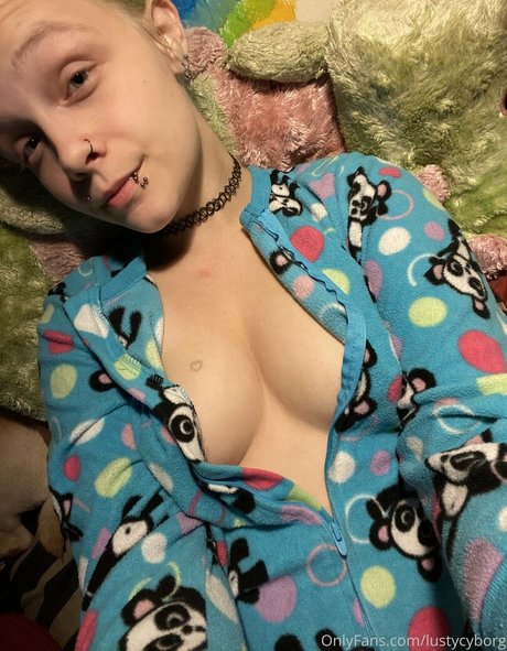 Lustycyborg
