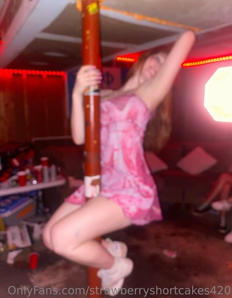 Strawberryshortcakes420