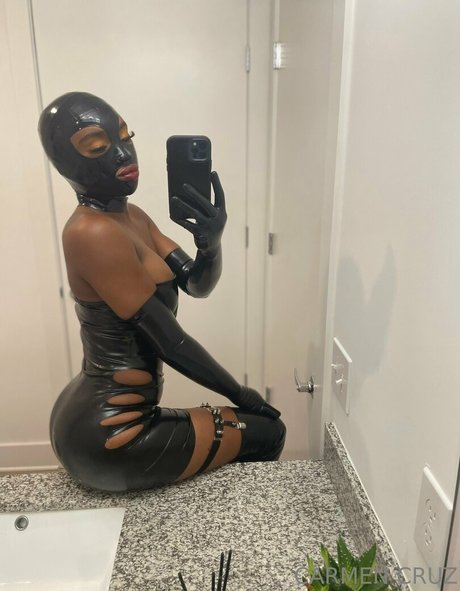 Foto desnuda filtrada de OnlyFans de Carmencruz