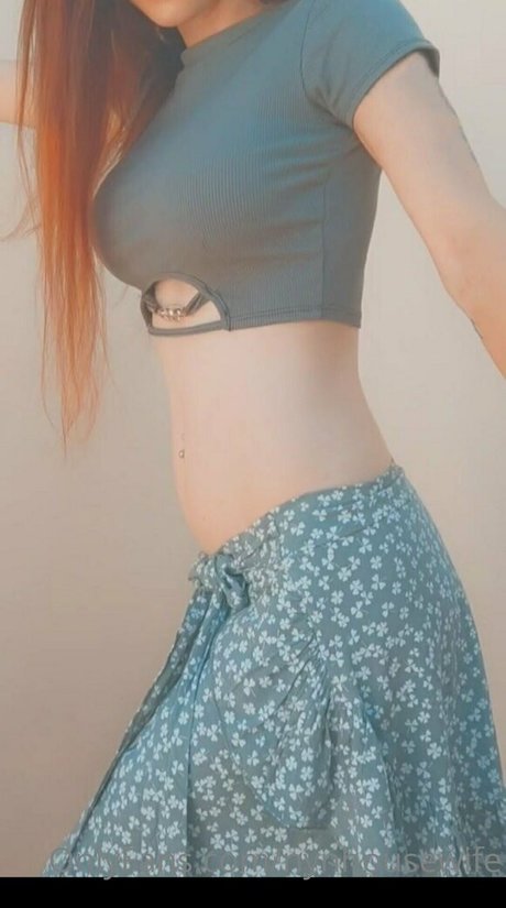 Foto desnuda filtrada de OnlyFans de Nynhousewife
