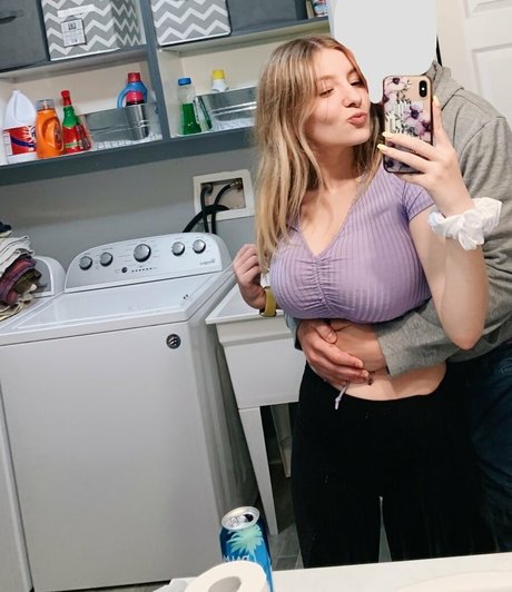 Foto desnuda filtrada de OnlyFans de Sarao Sulli