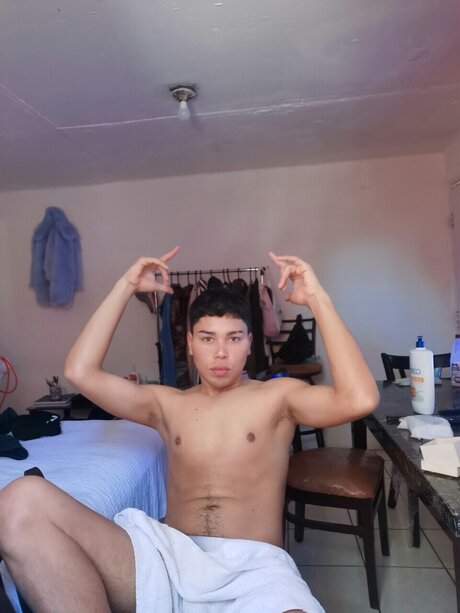 Foto desnuda filtrada de OnlyFans de Alexey Ortiz