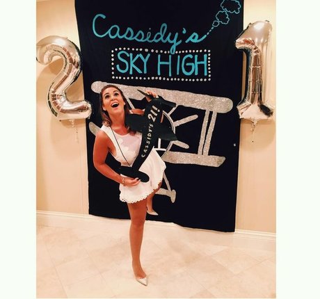 Foto desnuda filtrada de OnlyFans de Cassidy Daiagi