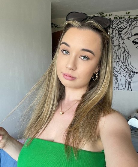 Foto desnuda filtrada de OnlyFans de Anna Langley