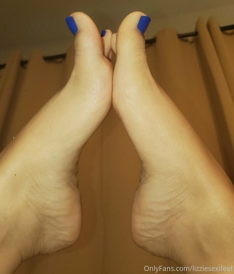 Lizziesexifeet