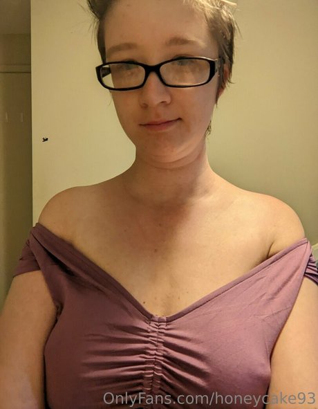 Honeycake93