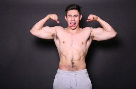 Foto desnuda filtrada de OnlyFans de Yahirbionic