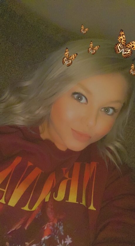 Xxxhookedonbrookefree