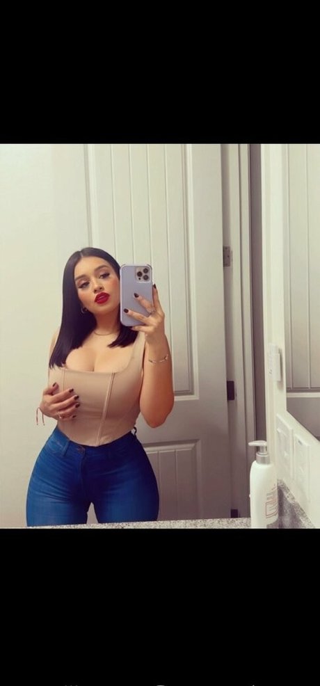 Foto desnuda filtrada de OnlyFans de Marlene Santana