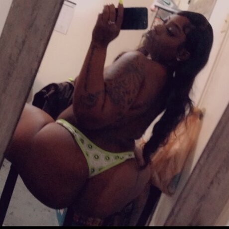 Foto desnuda filtrada de OnlyFans de Chocolatebaby 