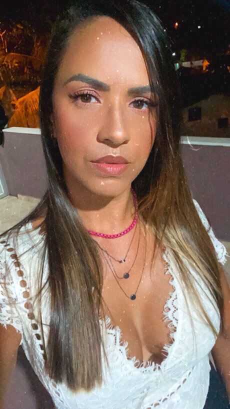 Foto desnuda filtrada de OnlyFans de Elaine Azevedo