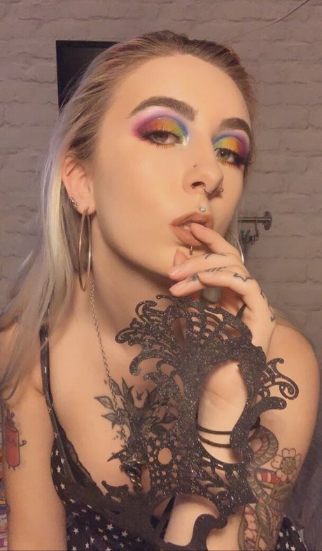 Foto desnuda filtrada de OnlyFans de Modelmissbee