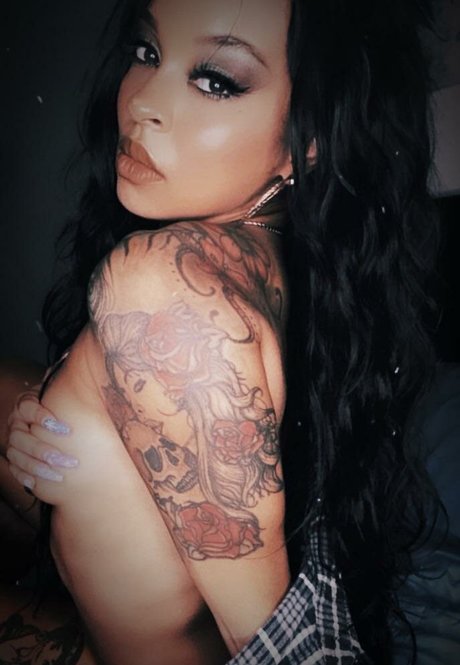 Foto desnuda filtrada de OnlyFans de Luciferxkitty