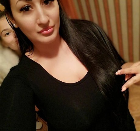 Foto desnuda filtrada de OnlyFans de Csimbora Barbara
