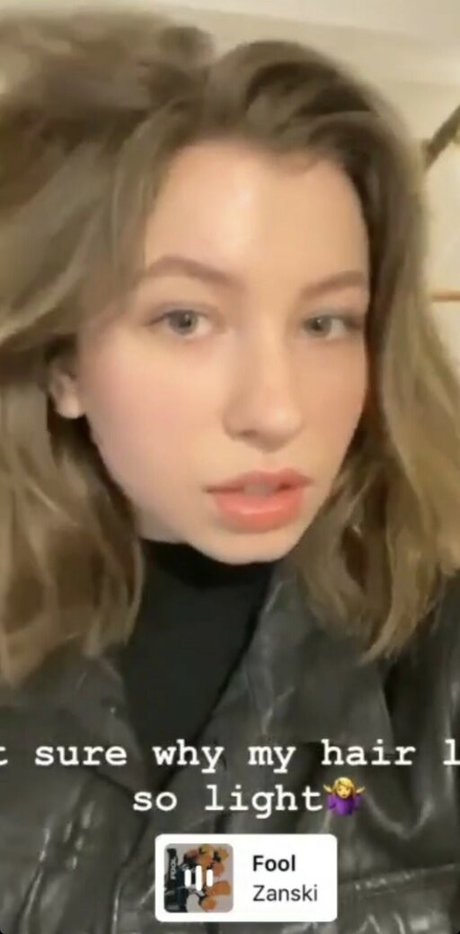 Foto desnuda filtrada de OnlyFans de Katelyn Nacon