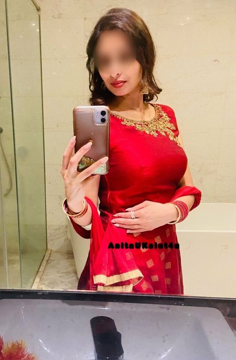 AnitaUKslut4u