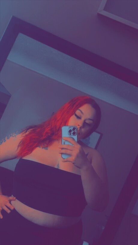 Foto desnuda filtrada de OnlyFans de Legally Red