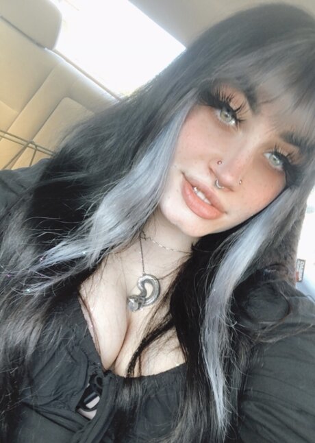 Foto desnuda filtrada de OnlyFans de Bloodandfire