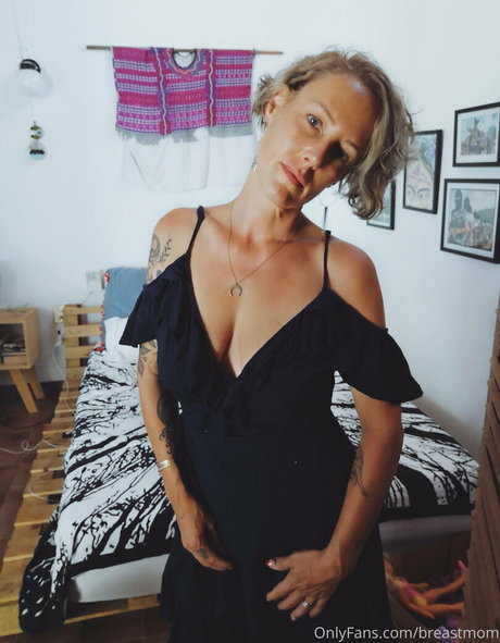 Breastmom