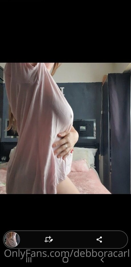 Foto desnuda filtrada de OnlyFans de Debboracarl