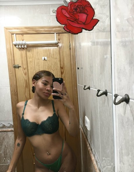 Foto desnuda filtrada de OnlyFans de Aquabellex
